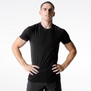FABLETICS - The Training Day Tee - Mens - Black
